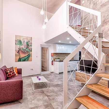 Designer Finished Maisonette With Poolメーリッハ エクステリア 写真